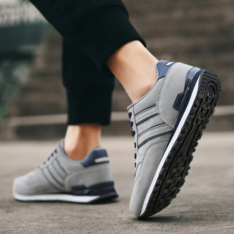 EvoTrack Classic Retro Sneakers