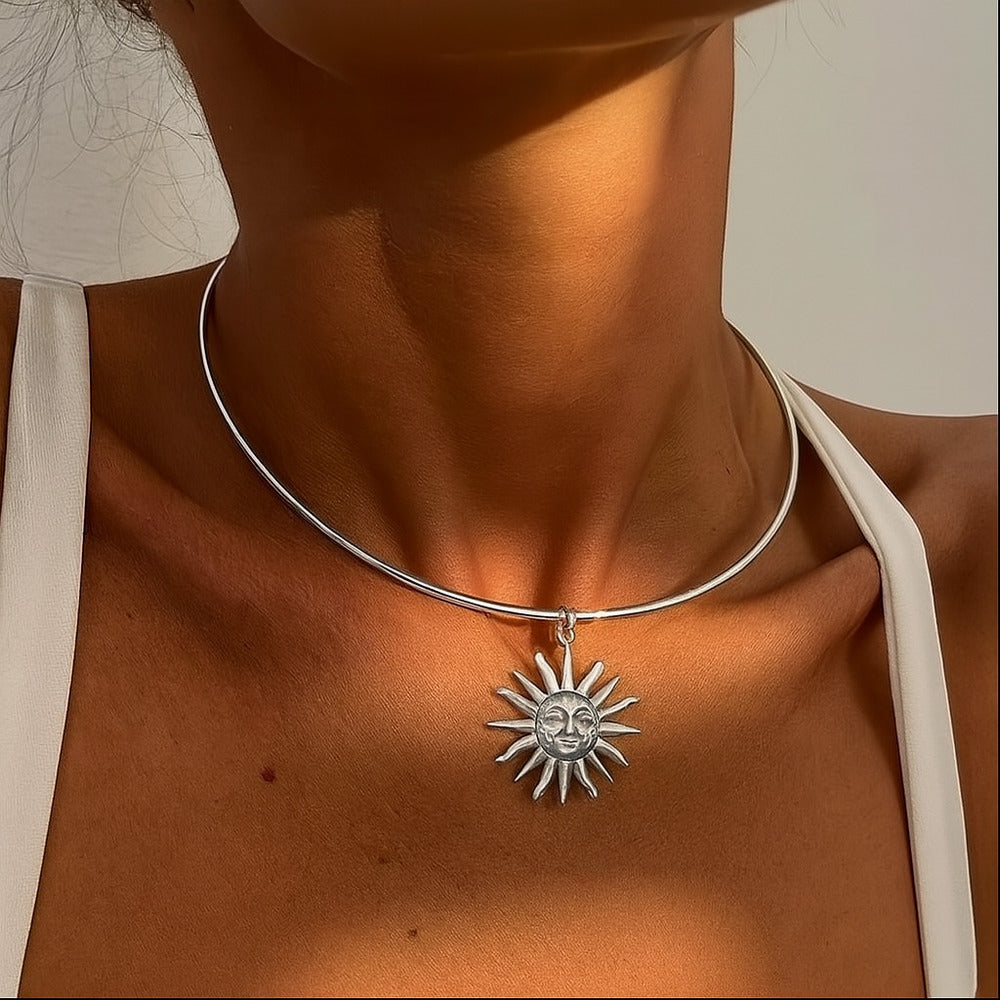 Soléa Pendant Necklace