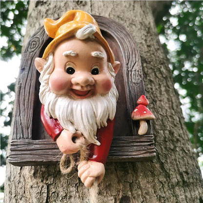 Timmy, the climbing gnome